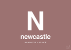 plakat: byplakat newcastle med koordinater - plum-Byer-A1two3