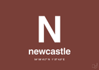 plakat: byplakat newcastle med koordinater - red pepper-Byer-A1two3