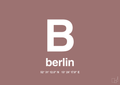 plakat: byplakat berlin med koordinater - plum-Byer-A1two3