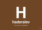plakat: byplakat haderslev med koordinater - dark brown-Byer-A1two3