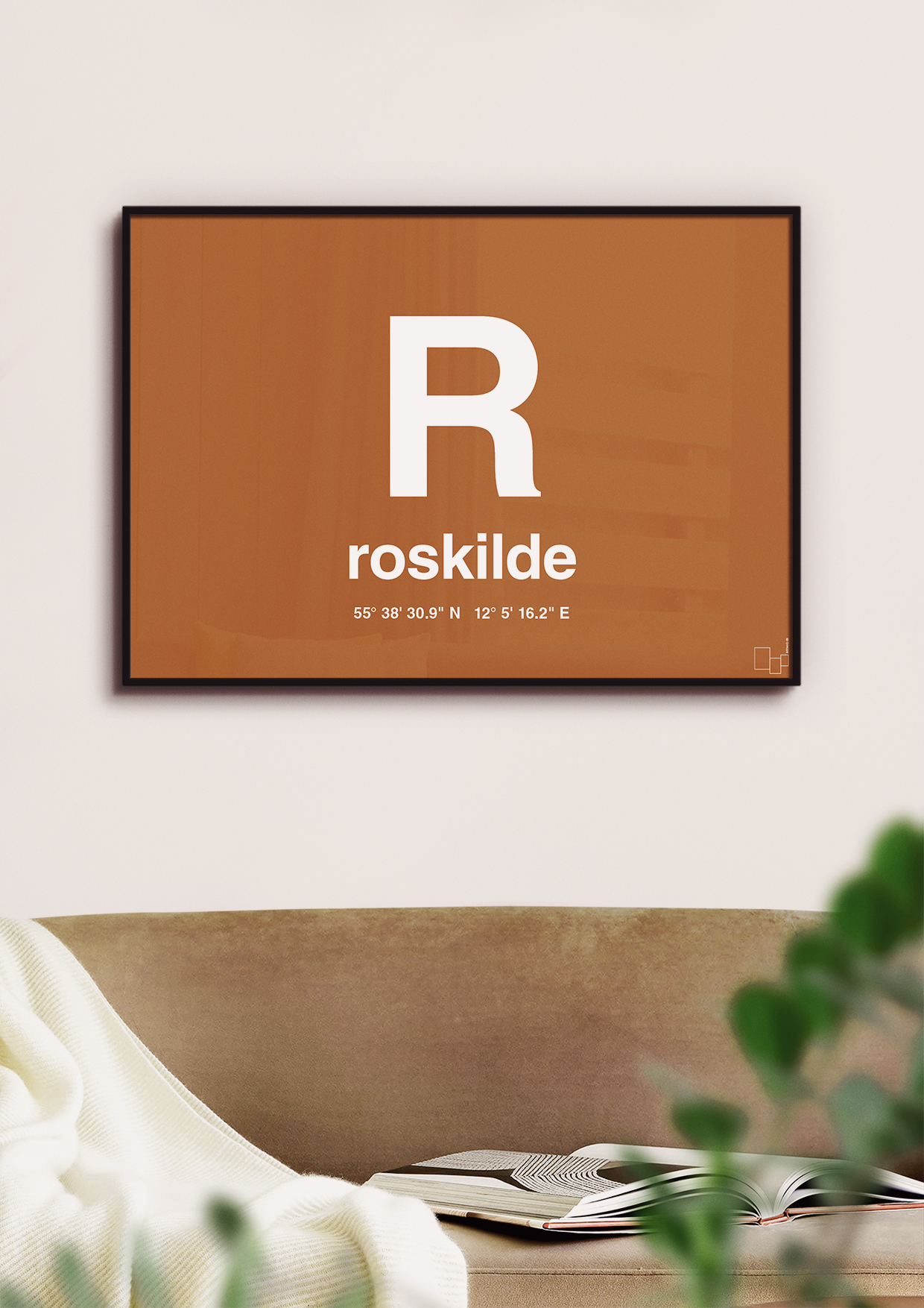 plakat: byplakat roskilde med koordinater - graphic charcoal-Byer-A1two3